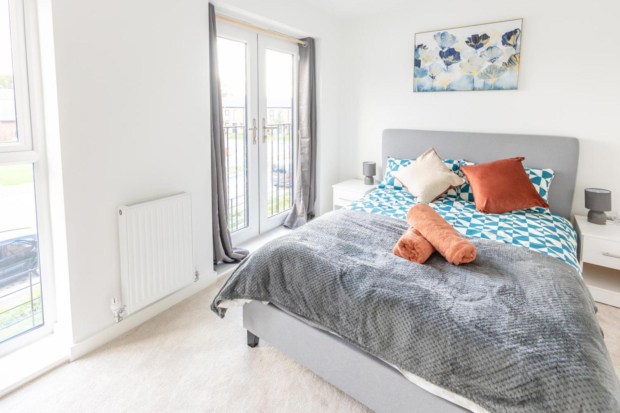 Stunning Modern 3 Bedroom Townhouse - Perfect Getaway マンチェスター エクステリア 写真