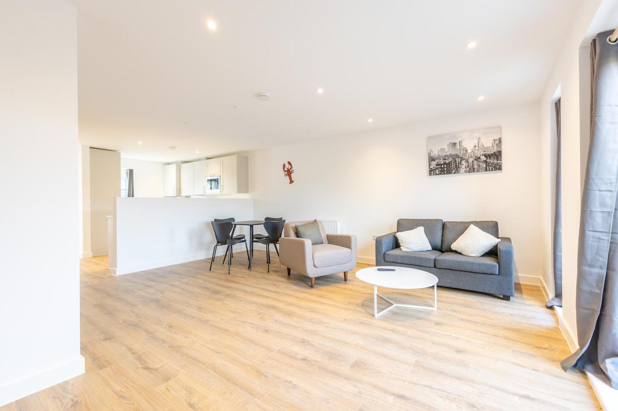 Stunning Modern 3 Bedroom Townhouse - Perfect Getaway マンチェスター エクステリア 写真