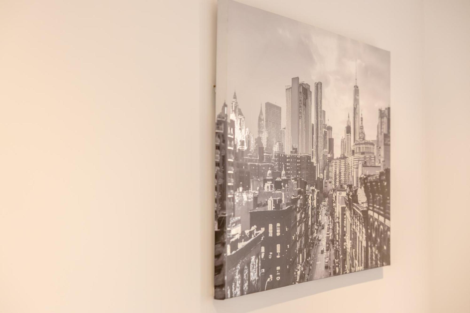 Stunning Modern 3 Bedroom Townhouse - Perfect Getaway マンチェスター エクステリア 写真